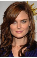 /album/buscamos/emilydeschanel-png1/
