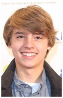 /album/buscamos/cole-sprouse-bio-photo-jpg/